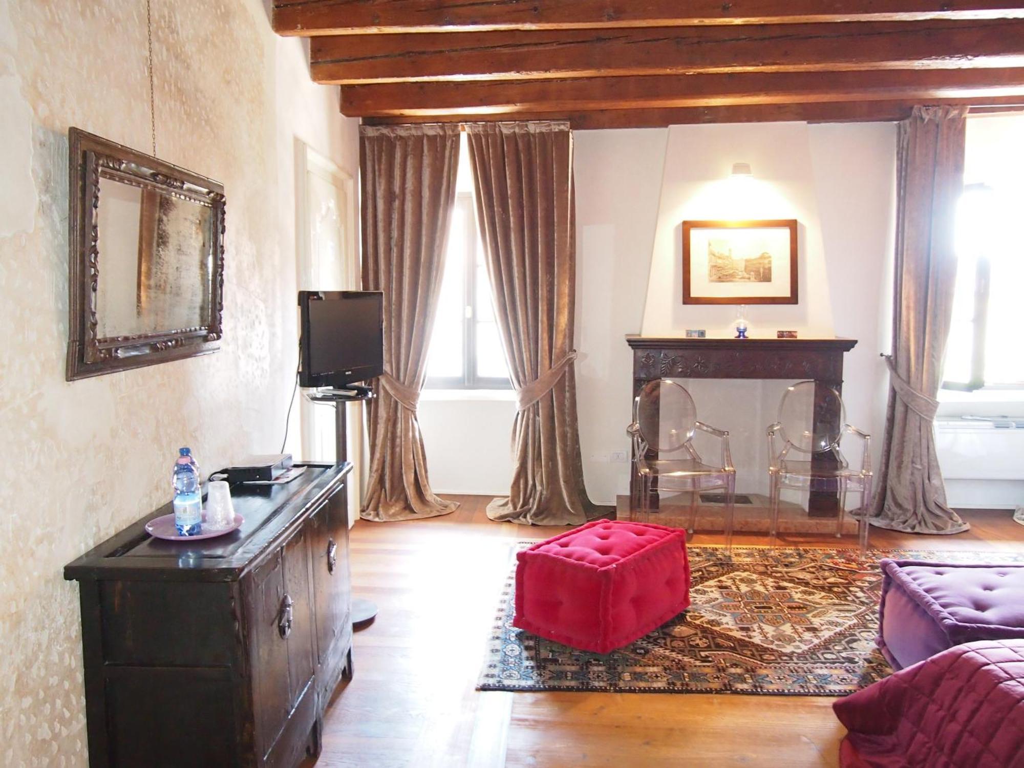 Truly Verona - Delle Erbe Suites 客房 照片